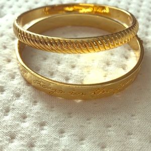 🦏LillyPulitzer 🐘What happens in the jungle...